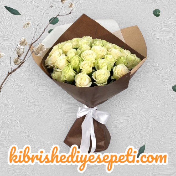 35 Beyaz Gül Buketi